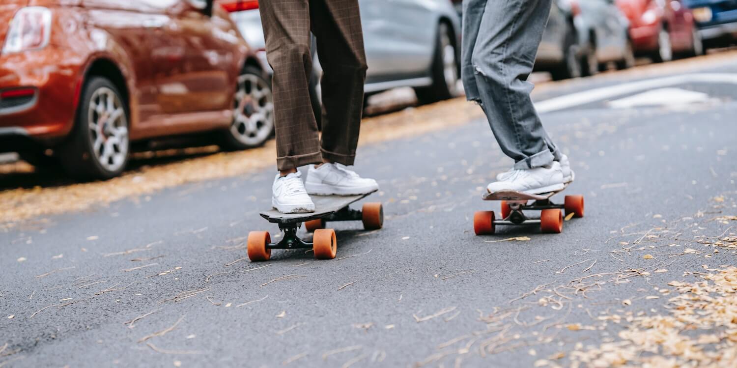 botsing-tussen-skater-en-voetganger