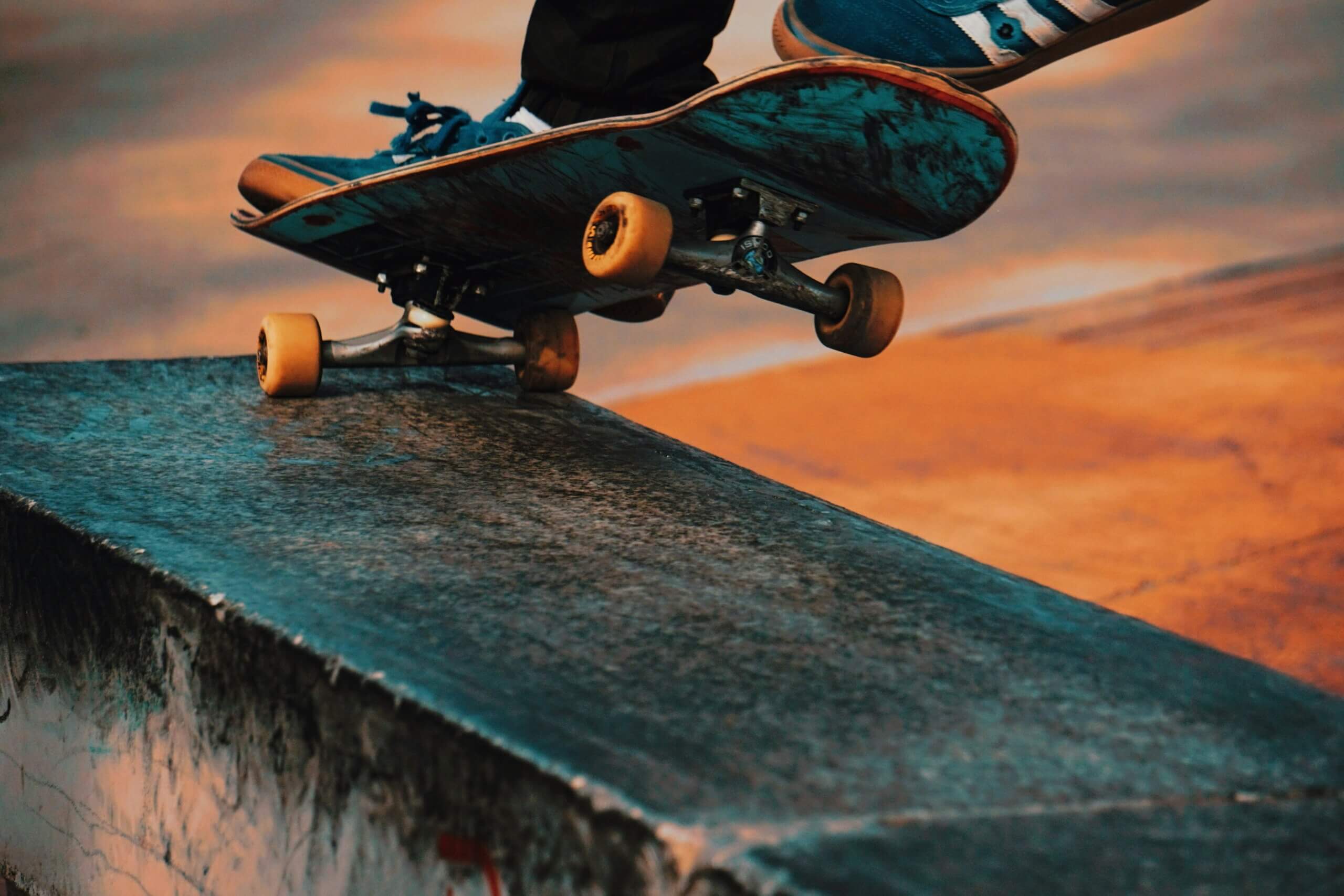 Botsing tussen skater en voetganger